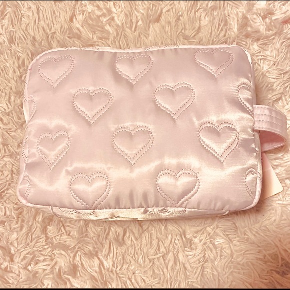 NWT Stoney Clover Lane Quilted Hearts Large Pouch - Picture 3 of 10